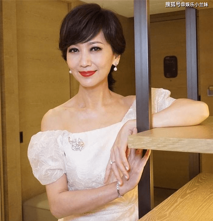 赵雅芝同款发型重点