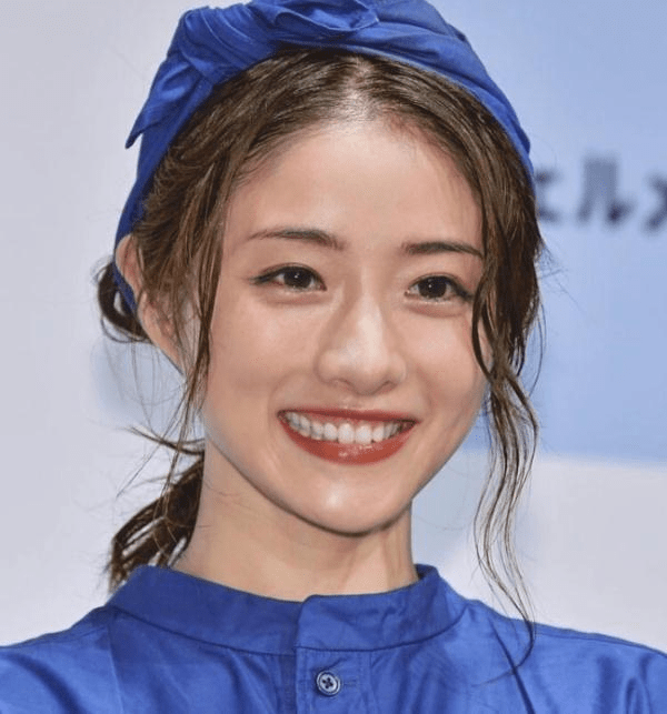 2021年日本民选最美女星石原里美仅第6新垣结衣屈居第2