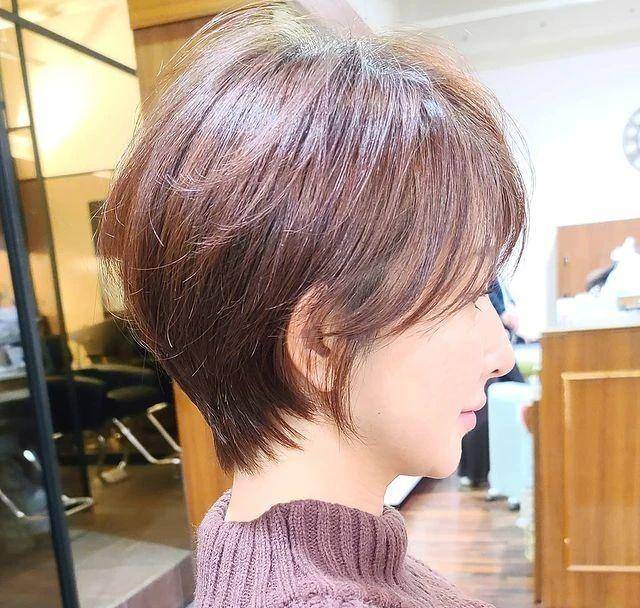2021年日式短发走红,适合30岁女生的短发,这么剪就对了!