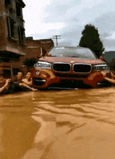 搞笑gif:好尴尬 为什么我老公跟别人不一样