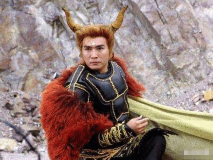 同样是扮演"牛魔王",前3位都是来搞笑的,唯独他是真正