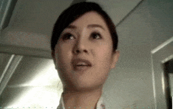 激吻安以轩,又与空姐