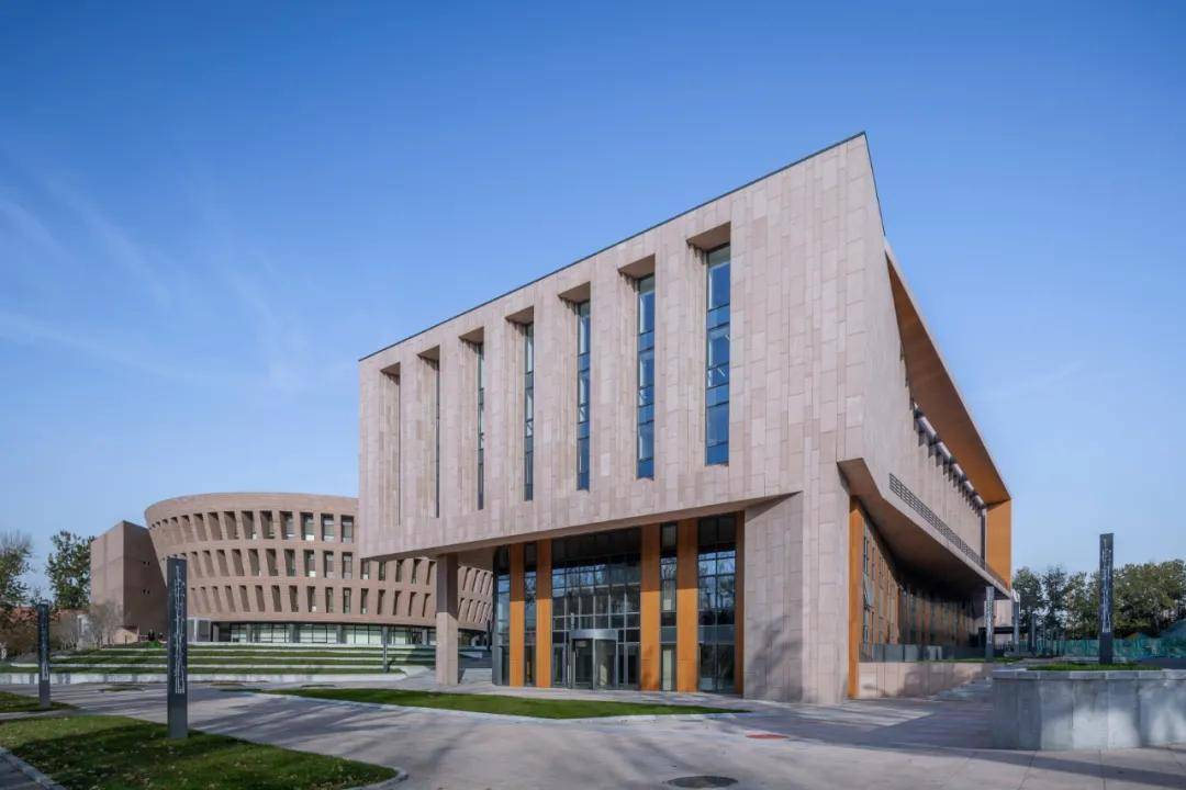 清华大学出土文献研究与保护中心 设计团队:清华大学建筑设计研究院