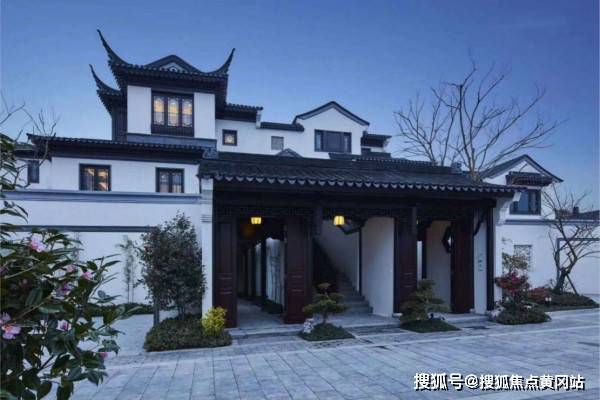 蓝城春风桃源 品牌开发商,一级资质的物业管理