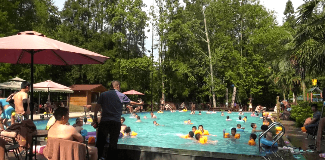普安县森林温泉"五一"假期游客增多 日均接待量五百多