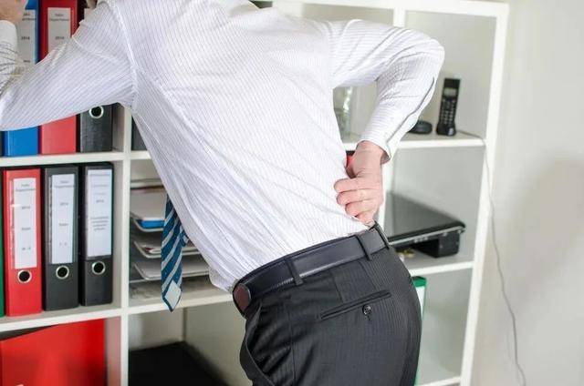 原创10个男人中有9个腰疼?建议常用一物泡水喝,女性建议为老公收藏