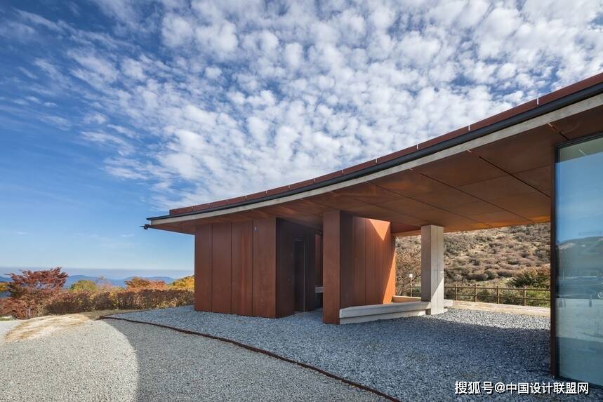 韩国陕川黄梅山 游客休息驿站设计