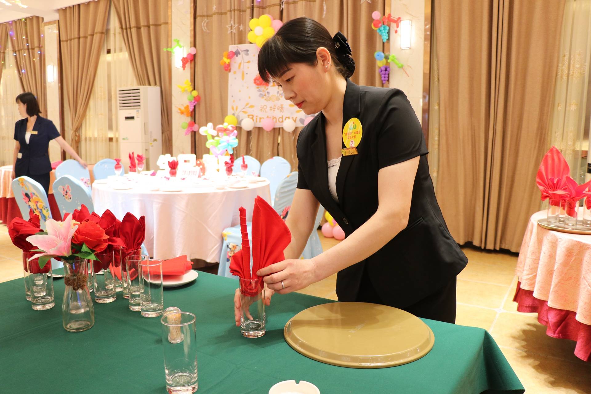 京都杯首届主题宴会场景设计暨中餐厅宴会摆台竞赛精彩纷呈