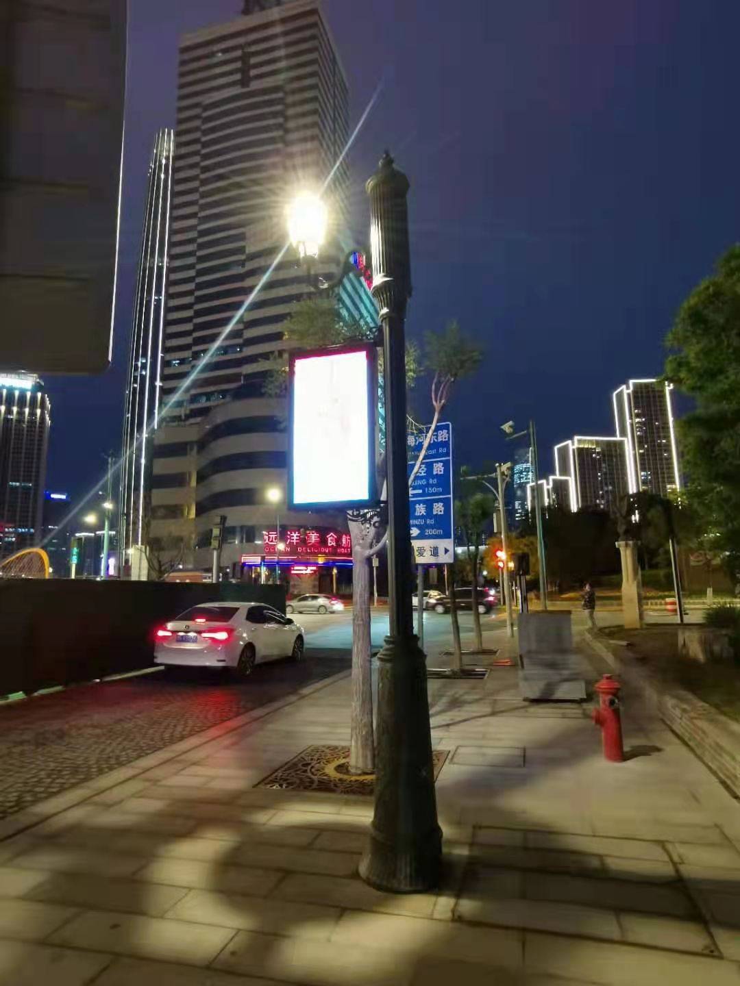 智联信通智慧路灯点亮天津意风区璀璨夜景!