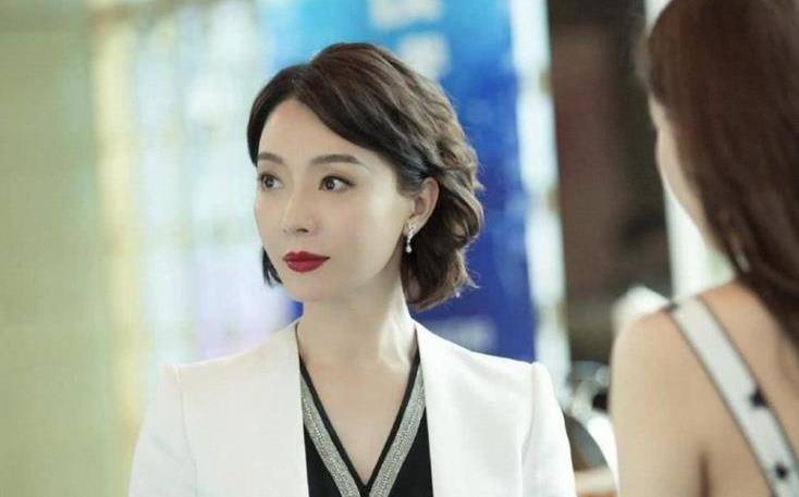 "老戏骨"陈数:嫁二婚丈夫,视继子如己出,如今婚姻幸福