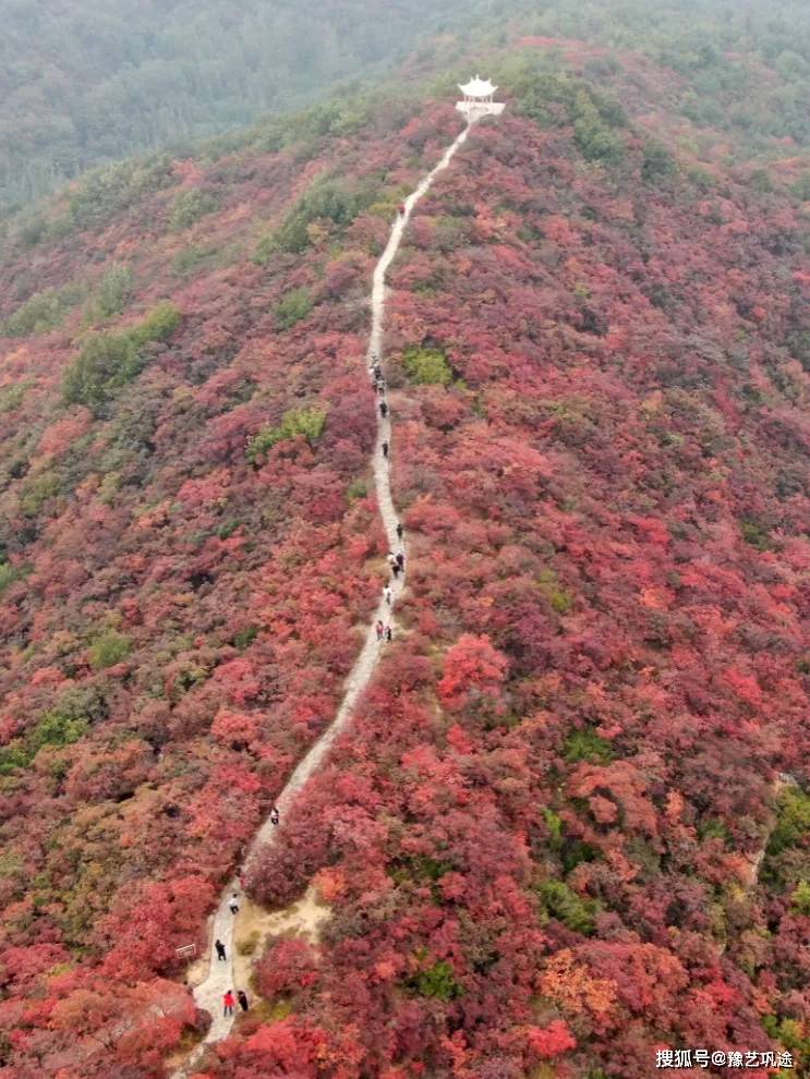 巩义市竹林镇长寿山景色 郝源摄(新华社)