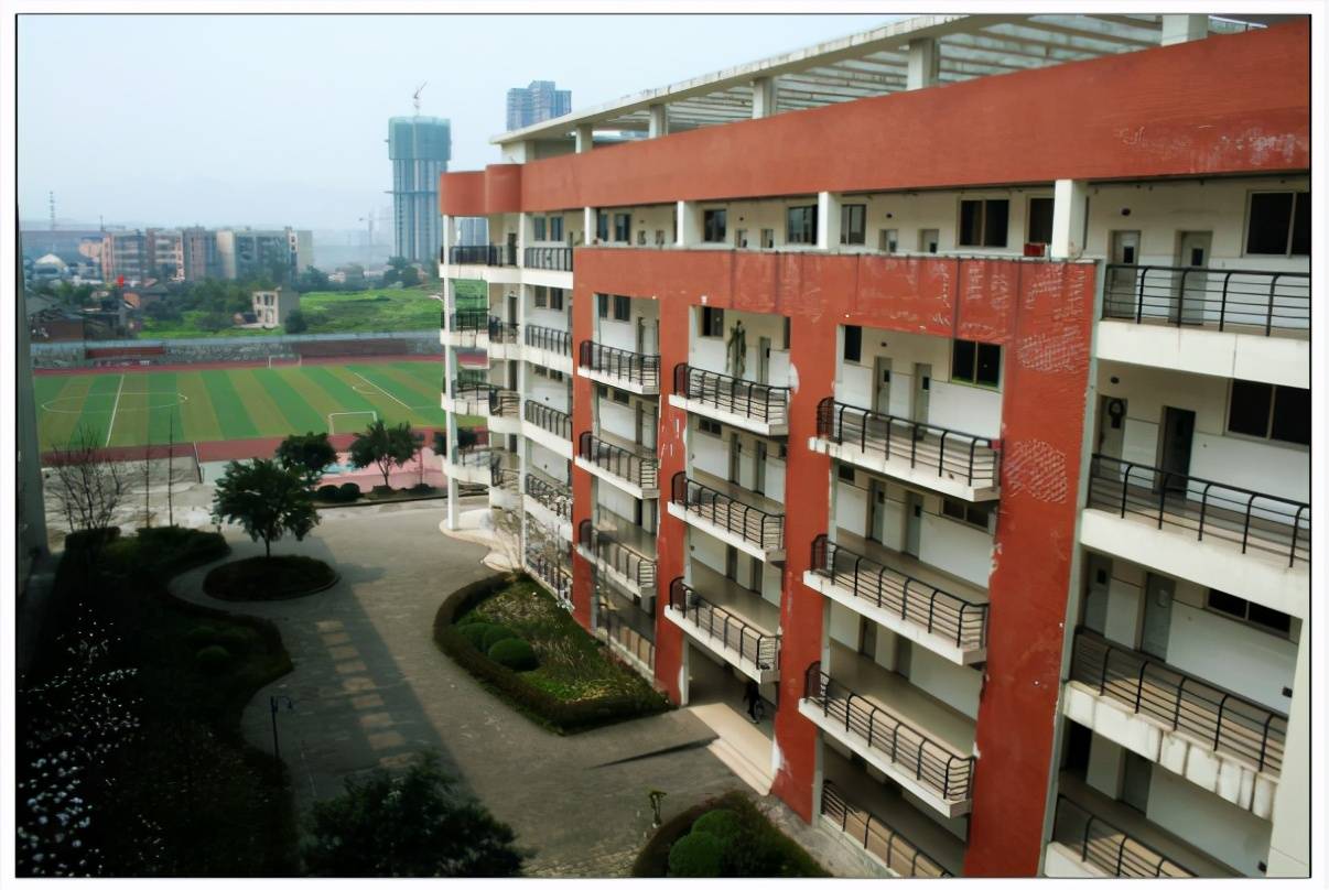 揭秘曾考取重庆市文理科双状元的是哪所学校