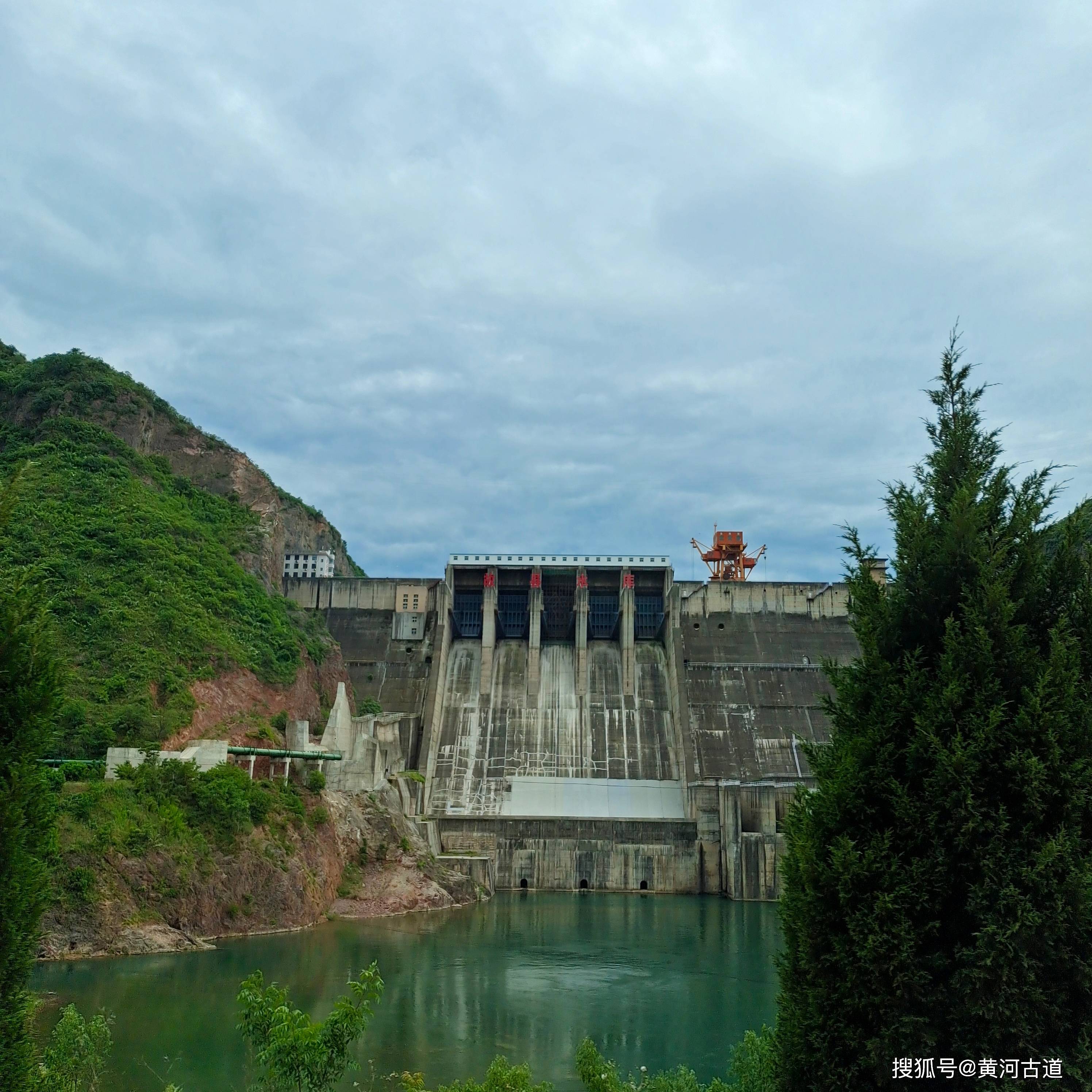 洛宁县西子湖风景区