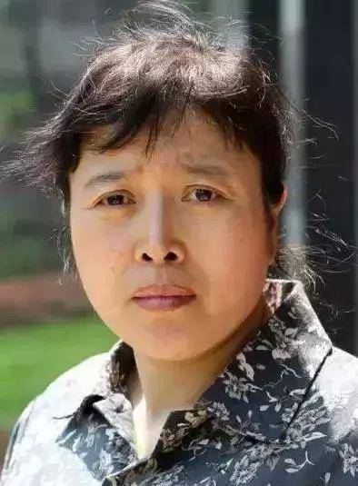 原创丁嘉丽孙红雷的不同人生:分手18年,前者至今未婚,后者婚姻美满