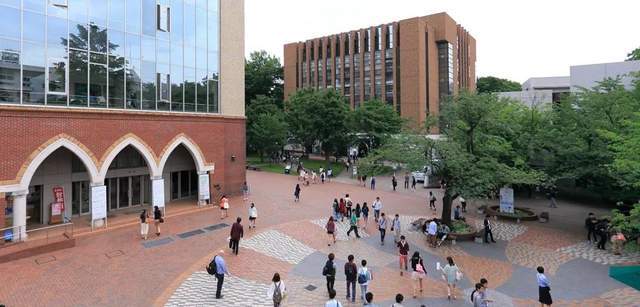 学习院大学只有一个校区,就是目白校区,5学部17学科的教育都在这里
