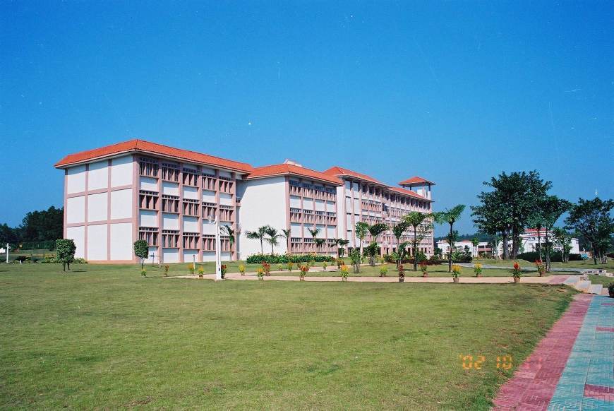 2.广东财经大学