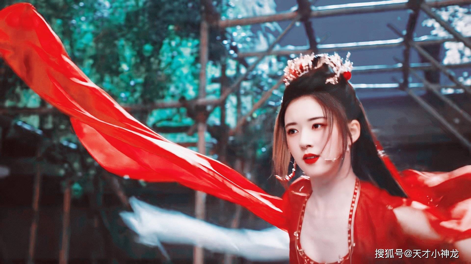 杨洋赵露思挑战武侠版"史密斯夫妇《且试天下》男女双强带感