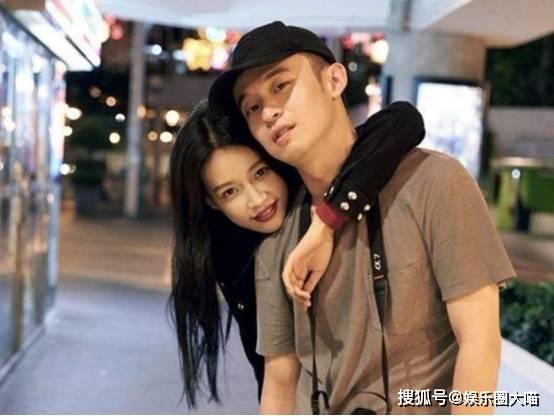 颖儿的老公,唐艺昕的老公,陈妍希的老公,看见她老公:柠檬精了
