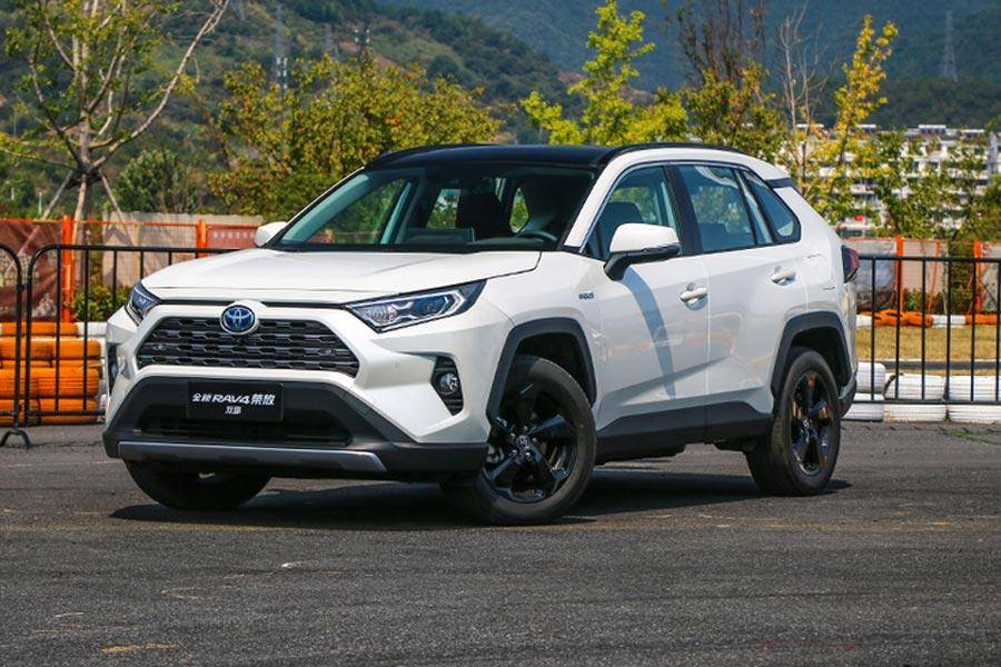 全新的中大型suv丰田全新中大型suv,从外观上来看,还是跟之前的丰田