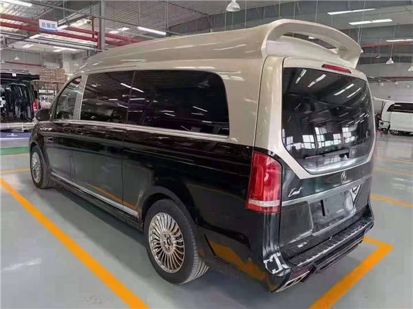 2021新款奔驰v260l改装商务车克蒂圣母峰现车在店