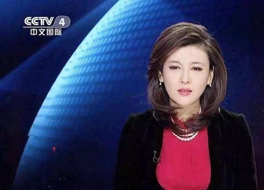 原创李红亮相主持人大赛,被誉为央视最美主播,非科班出身美得发光