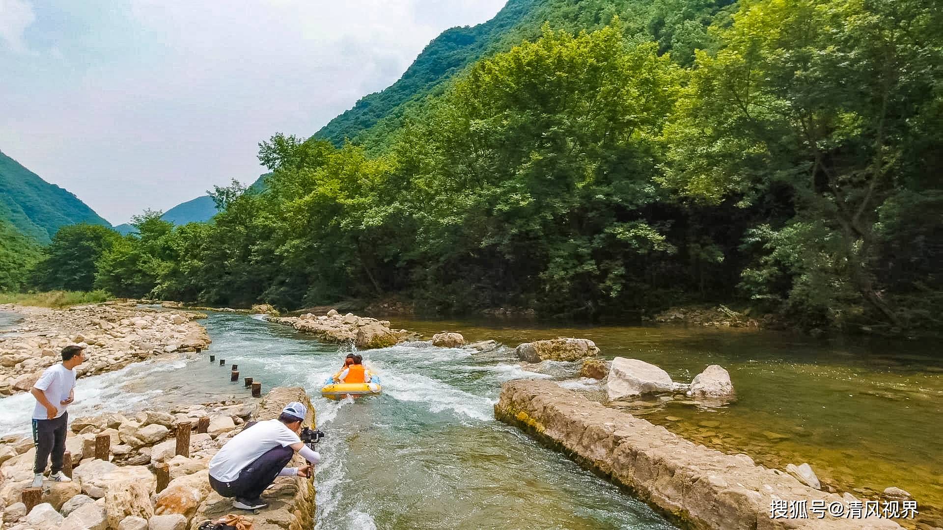 漳河大峡谷:清凉一夏,从龙王峡漂流开始_南漳