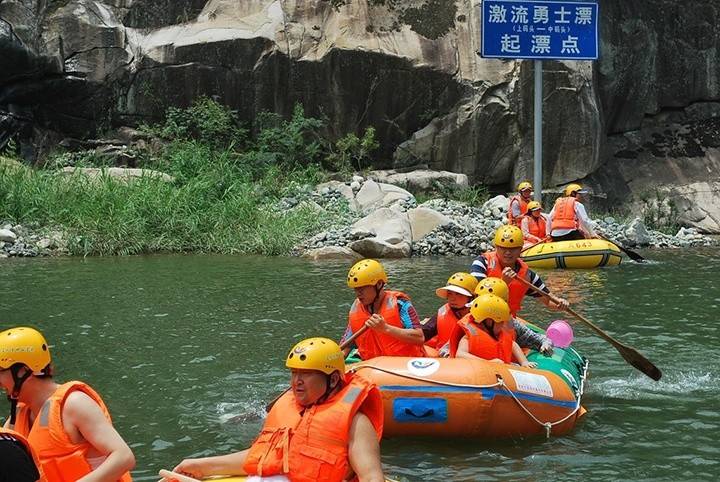 南阳内乡宝天曼峡谷漂流,你来过吗