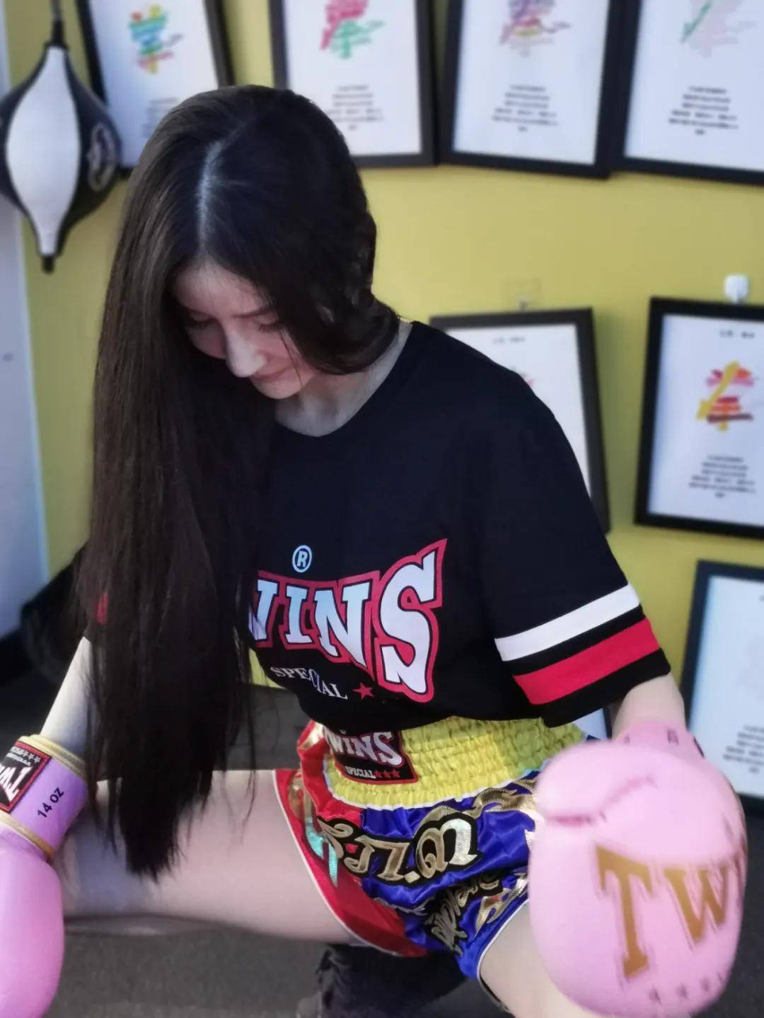 身高175cm体重不过百的搏击女孩身材有多好