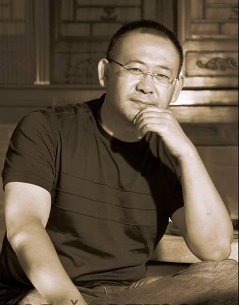 原创靠扮傻成名,为拍戏暴瘦30斤,去精神病院,姜武的成功绝非偶然