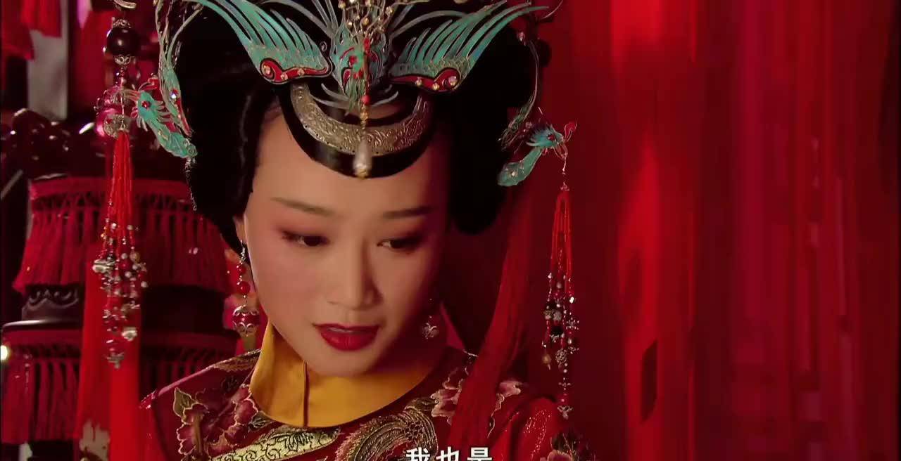 原创甄嬛传都是大婚孟静娴戴金浣碧戴翠高贵的她怎么戴这个