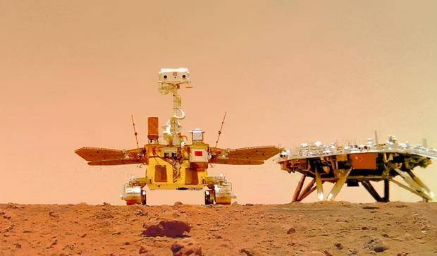 中国火星车创世界纪录,祝融号首曝特别影像,美卫星又来"监拍"