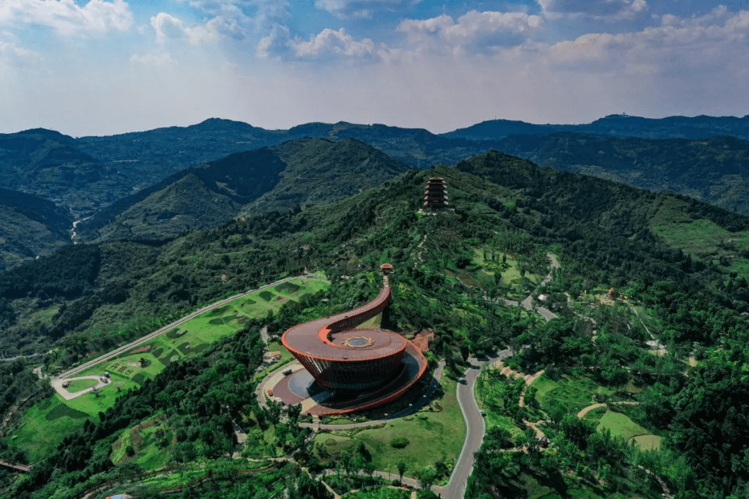 龙泉山森林公园丹景台