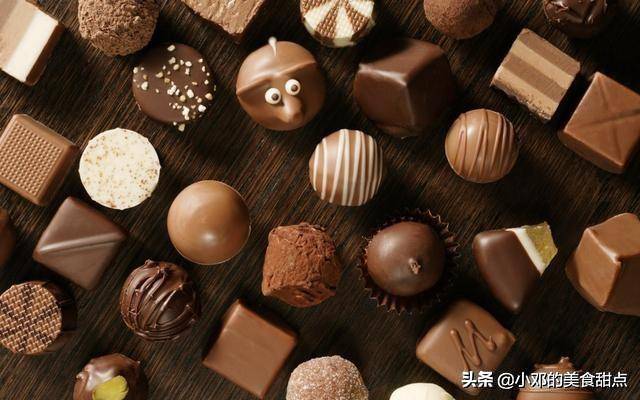 想吃巧克力,不用在外面买,在家自己做,甜蜜的好吃,可爱又呆萌
