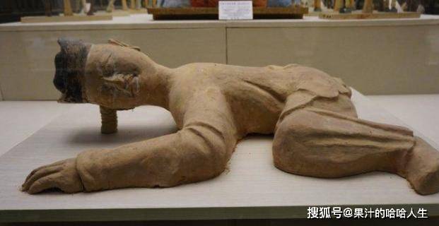 图注:伏地听马蹄声"打草惊蛇"也正是通过这种震动方式让蛇提前感知