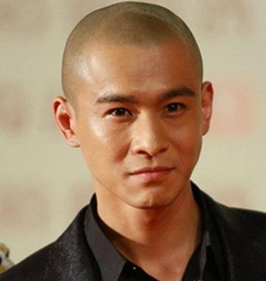 原创有刘海就别说颜值高了让这5位明星告诉你光头帅才是真好看