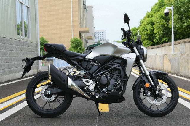 被价格掩盖了实力本田cb300r骑行体验完美的入门级街车