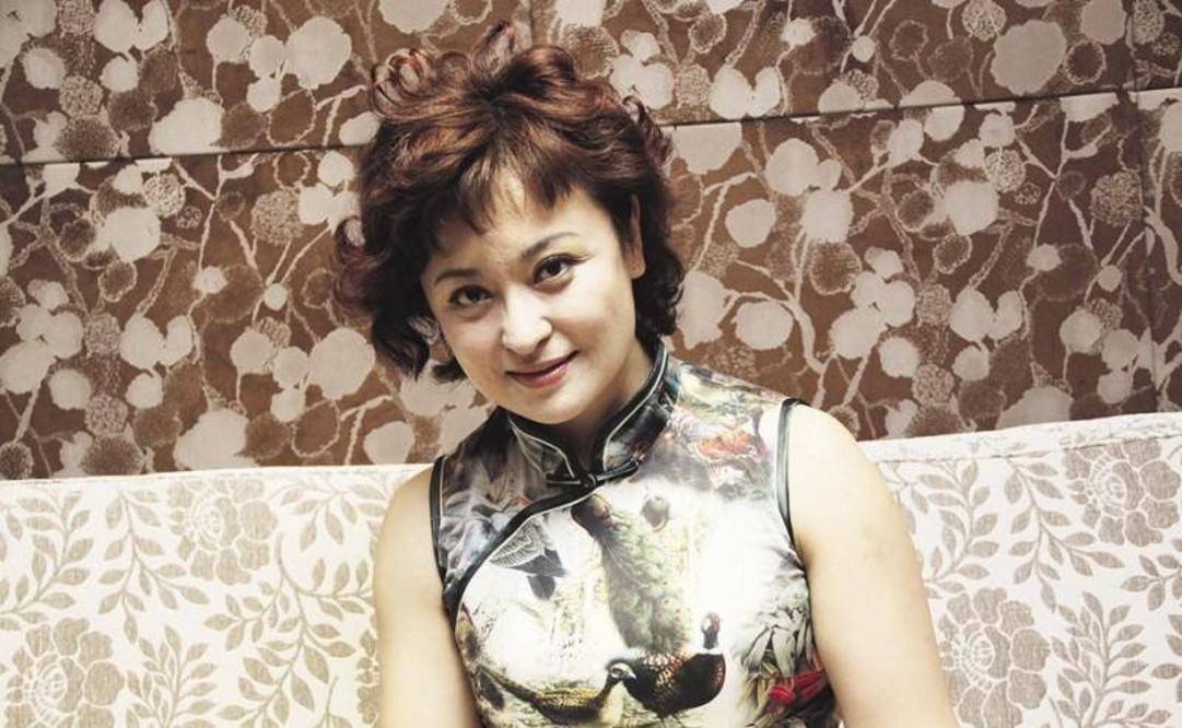 50岁美女演员王璐瑶近照曝光,被传曾爱上万梓良,如今婚姻很幸福