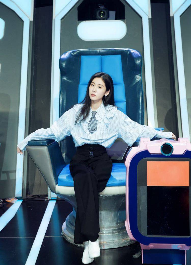 原创从选秀总冠军,到争议不休的未婚妈妈,张碧晨是否有过后悔?