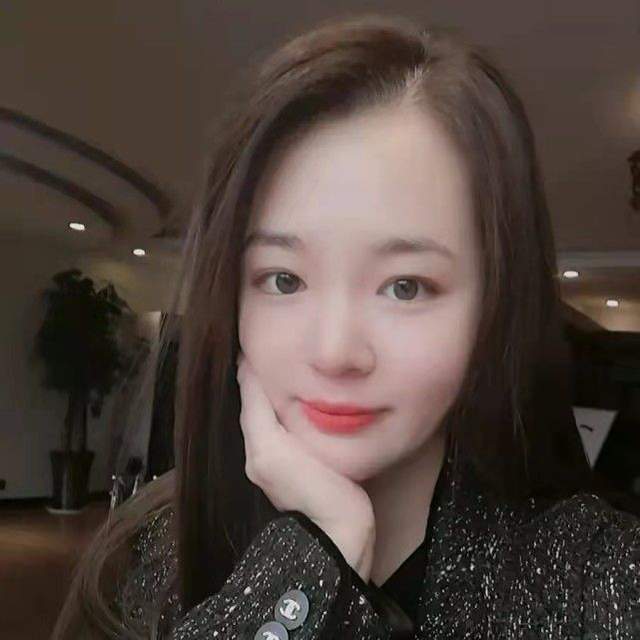 特斯拉女车主直播首秀全程开十级美颜网友你咋不去选美