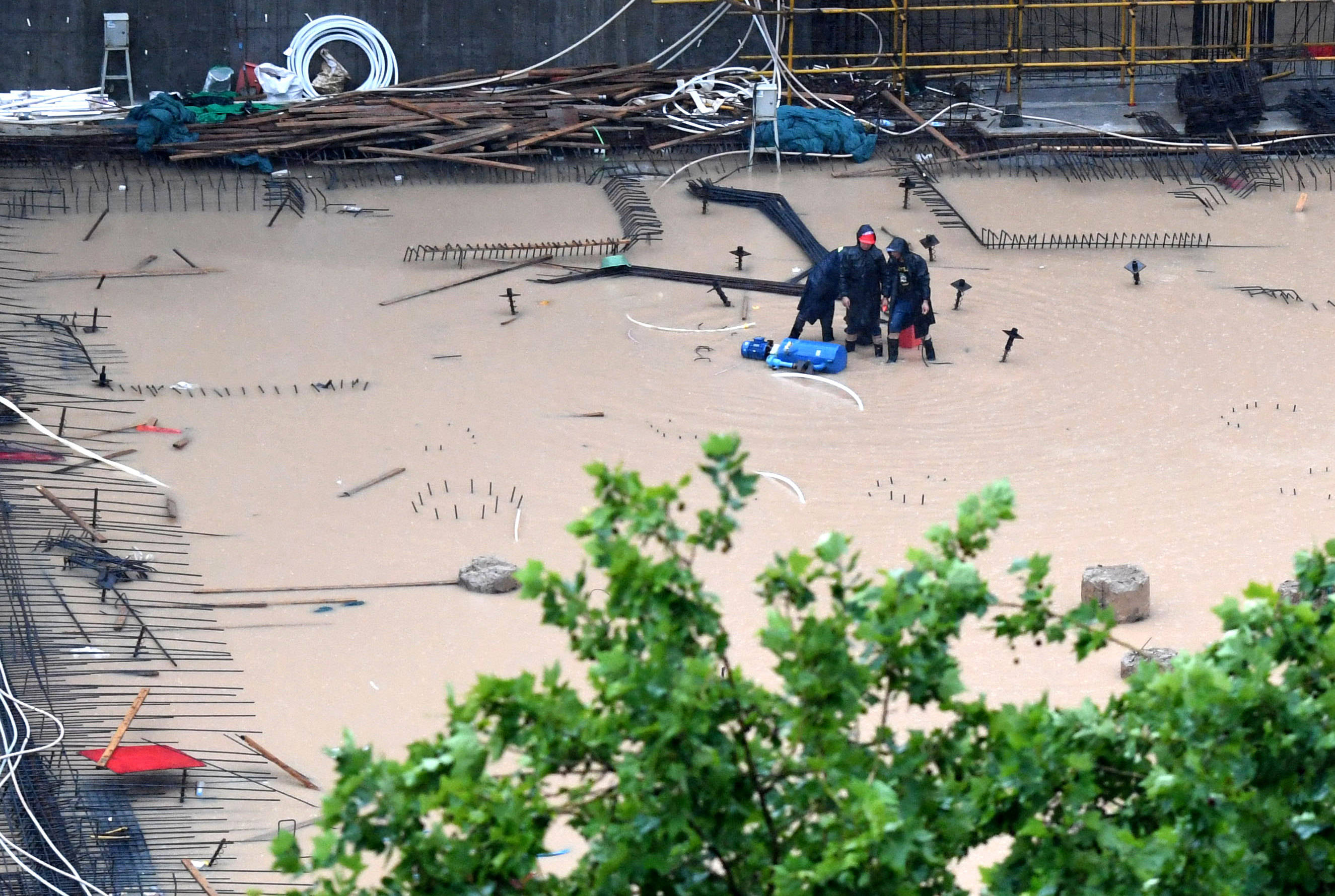 中国人寿积极应对河南特大暴雨灾害 快速推出六项服务 彰显央企责任