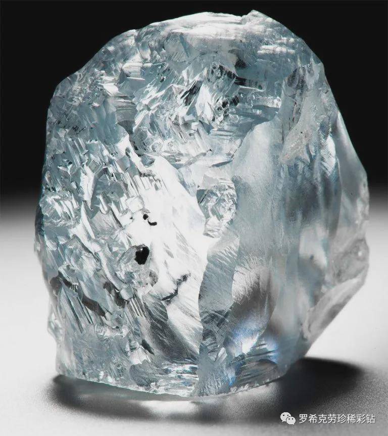 每周珠宝资讯南非发现393克拉顶级蓝钻石成交价超4000万美元