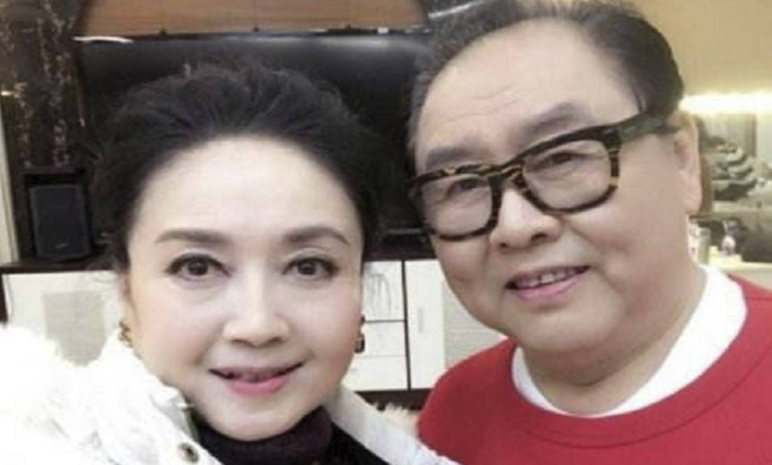 看到妻子伤得这么严重,马德华自然心疼不已,手术后医生告诉他如果恢复