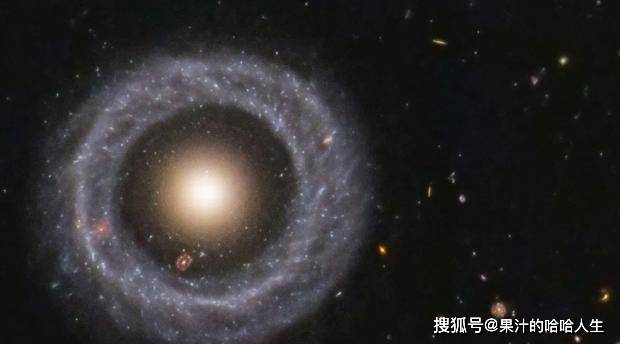 哈勃拍到不可能性神秘宇宙眼,nasa无法解释_星系