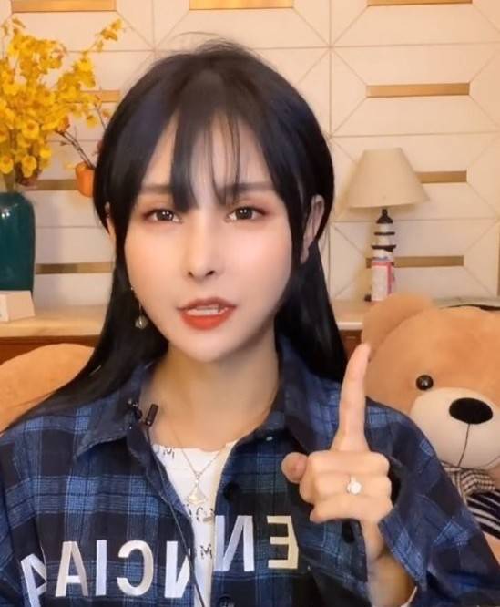 猫妹妹与达少分手曝光,和猫妹妹整容有关?是大漂亮挖墙脚?