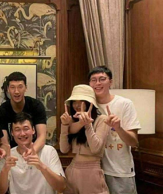 嫁给胡明轩,日本女球迷扬言成为胡明轩老婆!胡椒仔女友信息曝光?