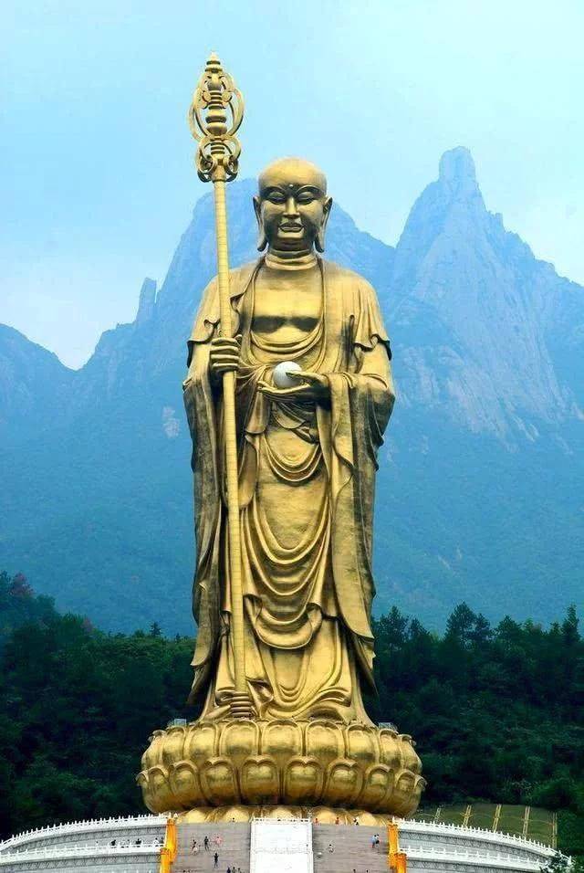原创世界最高地藏菩萨像高155米耗资15亿元创世界纪录
