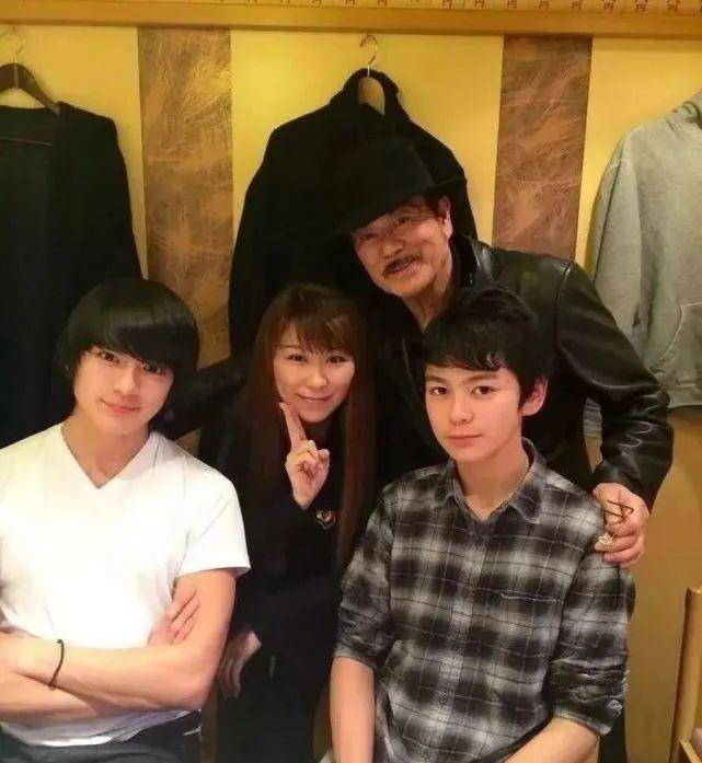 日本国宝男星患新冠去世,享年82岁,因演"雄霸"被中国观众熟知