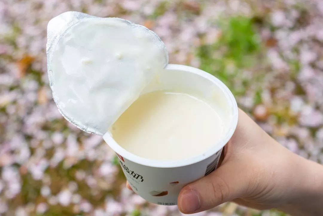 牛奶与酸奶,谁是"补钙之王"?营养价值最高?准备颠覆你