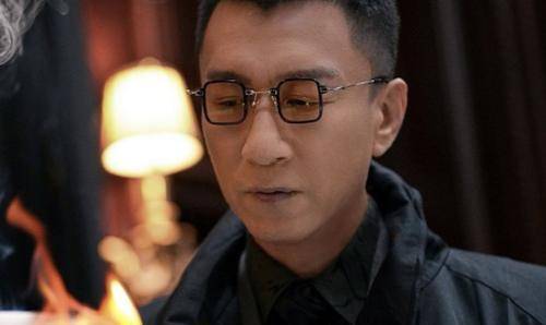 原创扫黑风暴:孙红雷老婆进组不稀奇,两位"前女友"才让人出戏