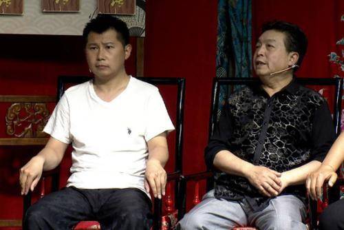 2016年,何云伟又传出要拜师刘洪沂,这让郭德纲十分生气.